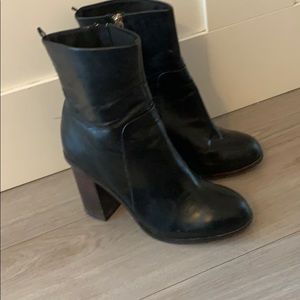 Heeled boots